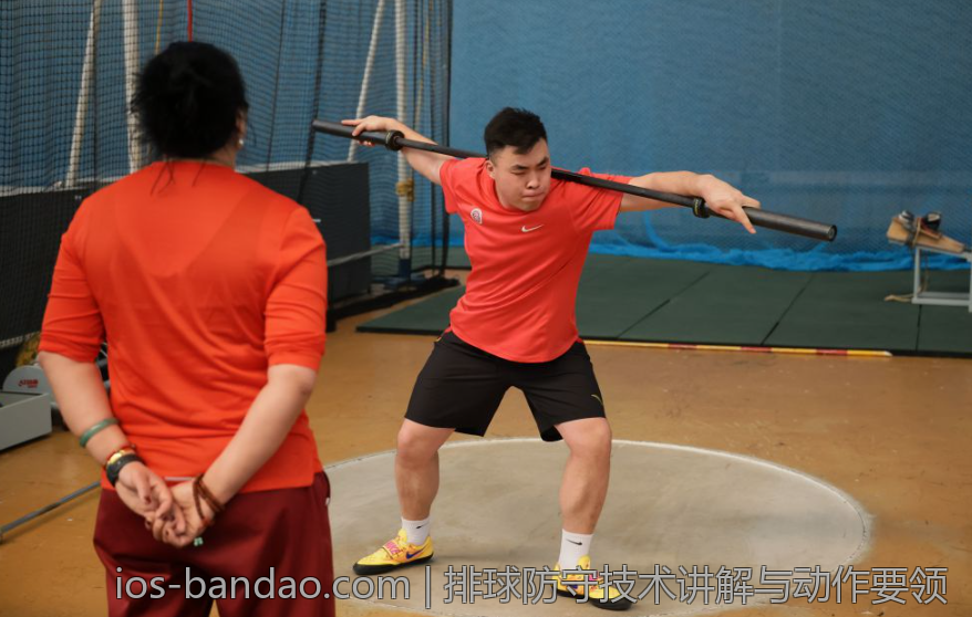 排球防守技术讲解与动作要领
