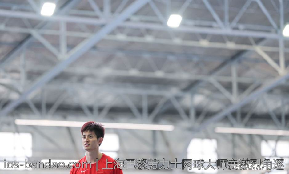 上海巴黎劳力士网球大师赛激烈角逐